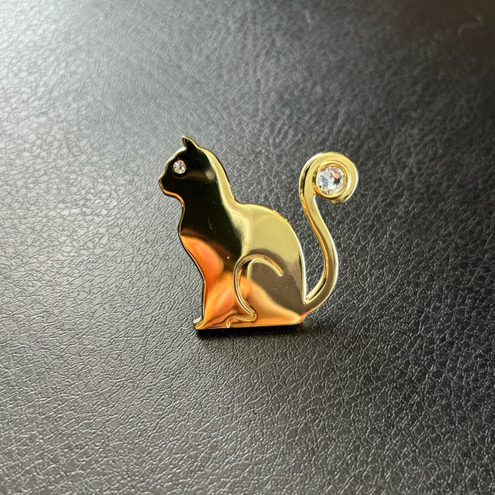 Michael Kors Gold Cat Pin
